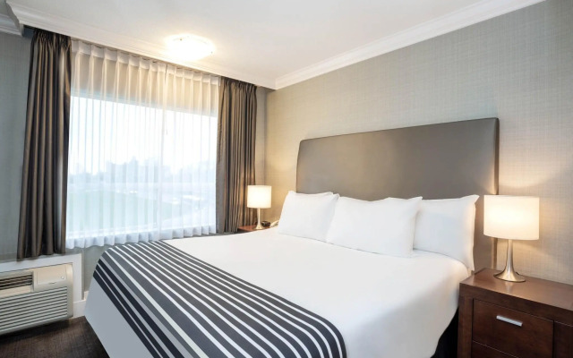 Sandman Hotel Vancouver Airport