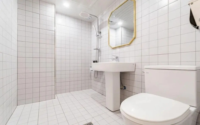 Hotel Seven Step Bupyeong