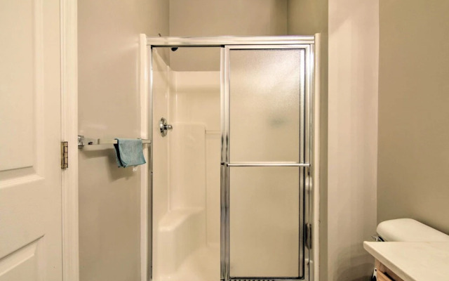 Porch & Community Perks: Walkable Lewes Condo