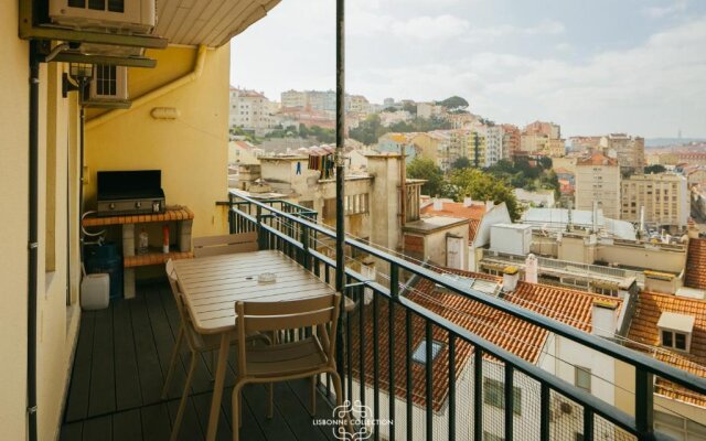 Top floor Amazing View Apartment 63 by Lisbonne Collection