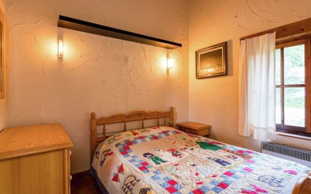 Cosy and Snug Holiday Home With Joint Swimming Pool