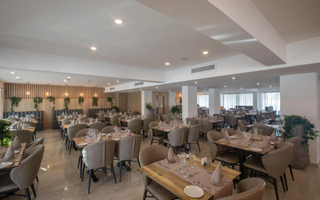 Bohemian Gardens Hotel