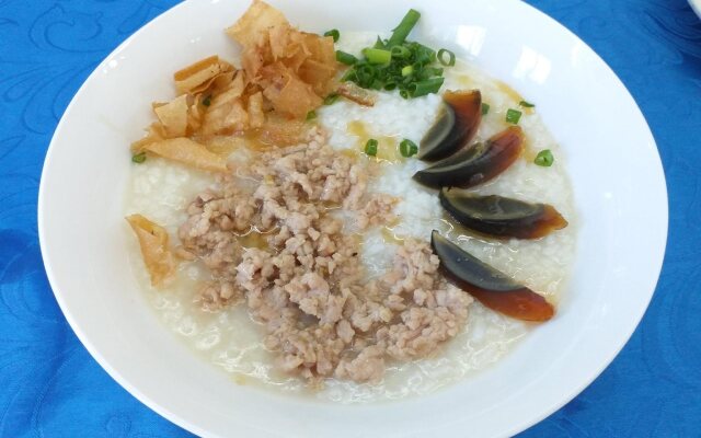 Grand Blue Beach Hotel