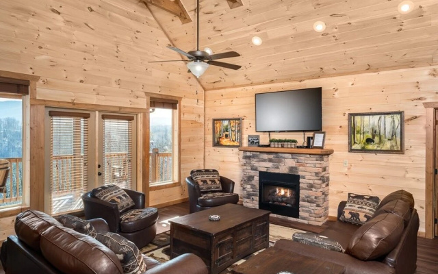 The Bear And Trout 4 Bedroom Home by Redawning