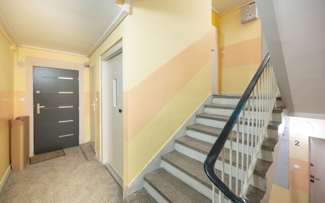Zielińskiego Apartment by Renters