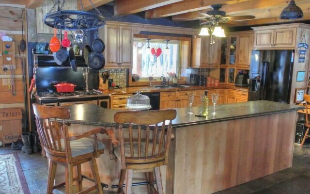 MoonStone Bed and Breakfast