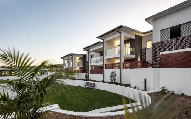 Pristine 3-bed Kiama Unit With Courtyard