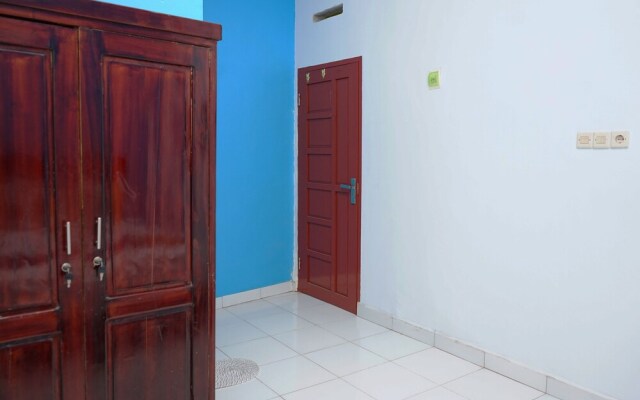 Pondok Garasi by OYO Rooms