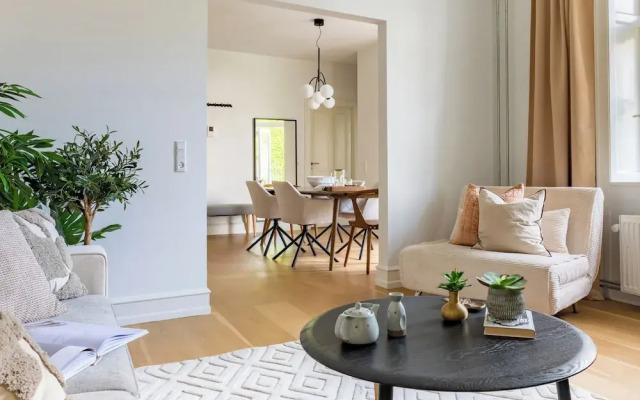 Sanders Shield - 3 Bedroom Apartment With Balcony