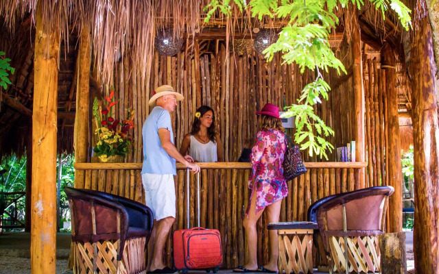 Akumal Natura Glamping