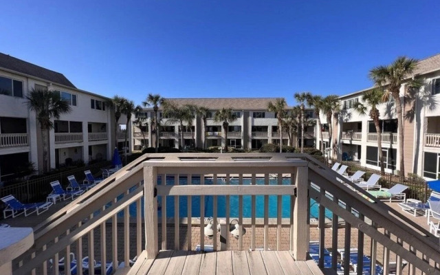 Four Winds F8 2 Bedroom Condo by Redawning, St. Augustine