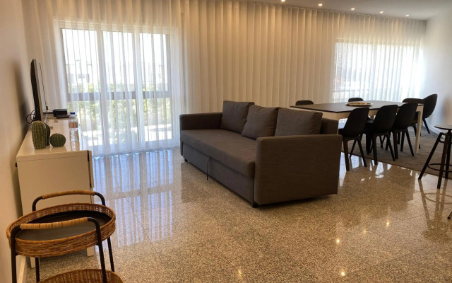 Beach Front with Rooftop