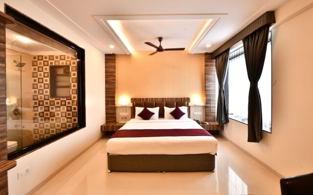 Click Hotel Sagar Plaza Chakan, Pune