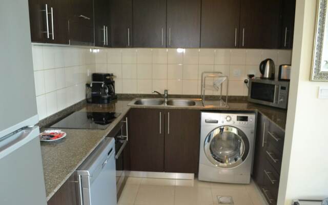 Ascapes Bay Central 1 Tower