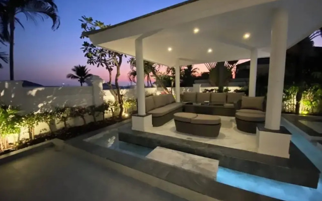 Luxury Pool Villa 510 4BR 8-10 Persons