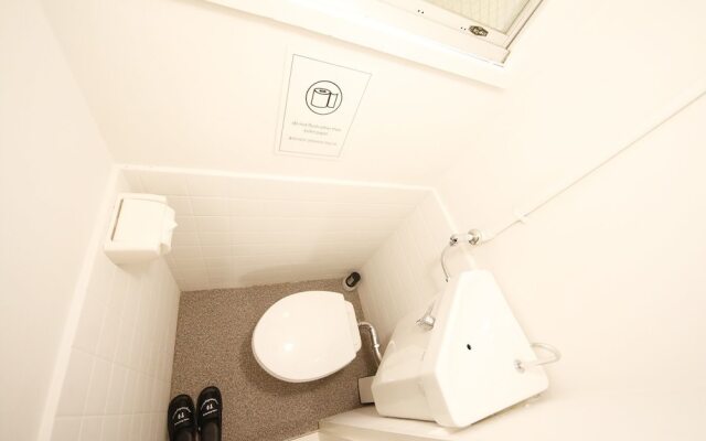 coins hostel tenjin