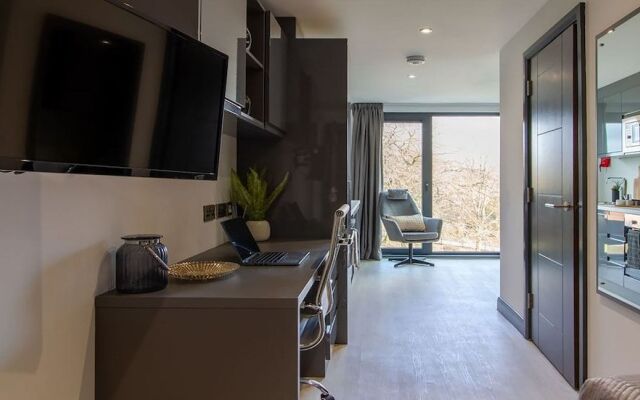 The Residence Coventry by Paymán Club