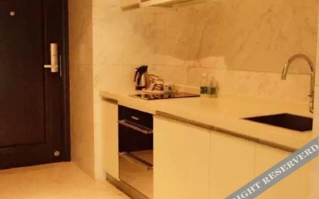 Hanhai Crown · SeaView Designer Light Luxury Seaside Resort Hotel (Freedom Lighthouse Branch)