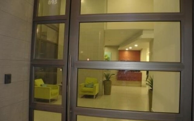 YQ Santiago Suites