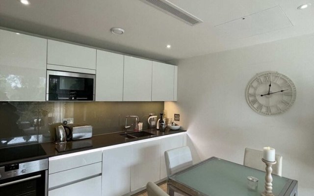Chic 1BD Flat by the River Thames - Fulham!