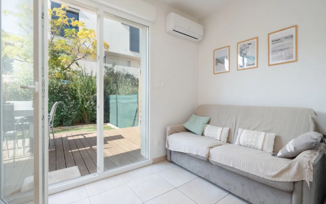 Villa in Valras-plage Near Sandy Beach