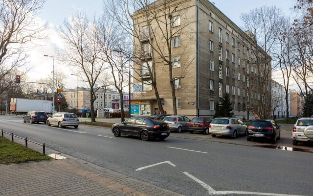 Saska Kepa Modern Apartment