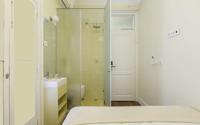 1898 Home & Suites