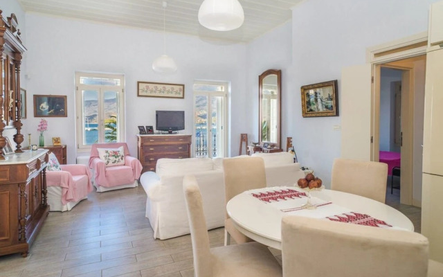 Seafront Own Ouse - Sleeps 6 - 5min Walk To the Beach