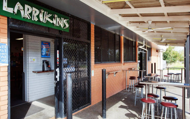 Upper Ross Hotel