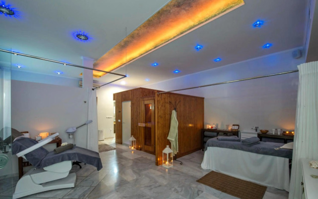 Paxos Club Resort & SPA