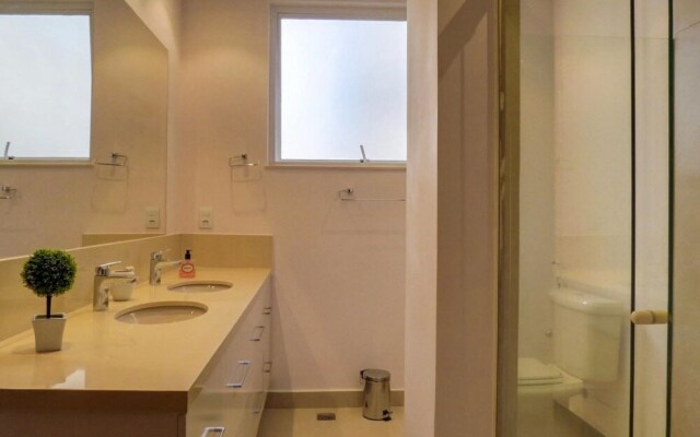 LinkHouse Majestic Apartment