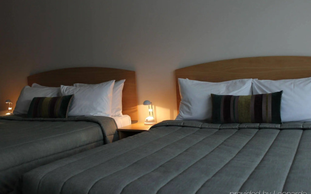 Greenlane Manor Motel