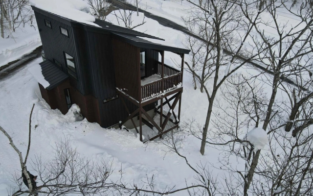 Yuki Kawa – Outside – Niseko
