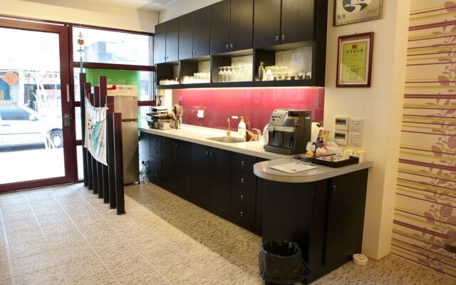 Happy Island Hostel - Vegetarian Guest Only