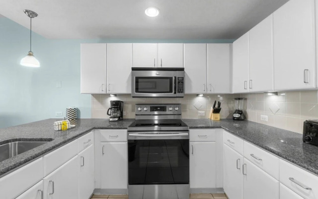 Grand Panama 1005 - Tower Two