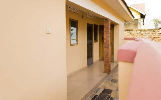 Matsiko Gardens and Hotel
