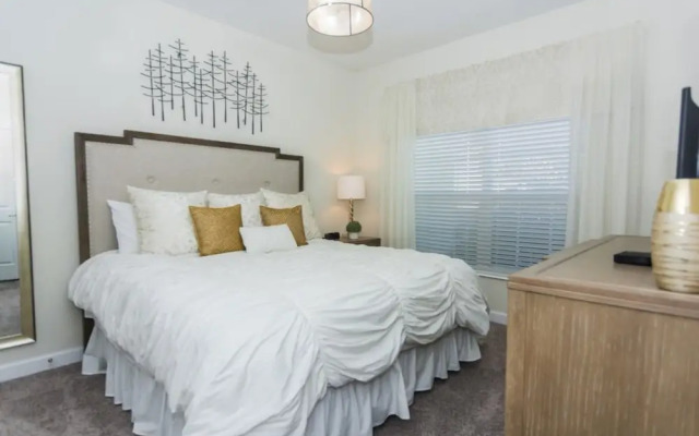 Amazing Townhome with private pool SL3054