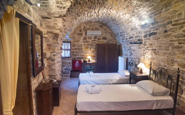 Vouno Village Apartments
