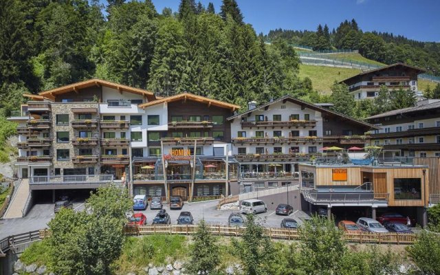 THOMSN Alpine Rock Hotel