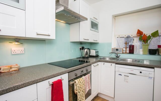 House With Roof Terrace in Pimlico