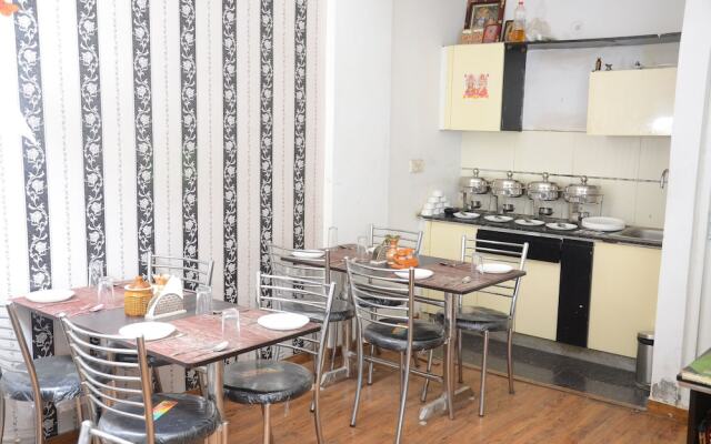 Bankey Bihari Holiday Homes By Naavagat