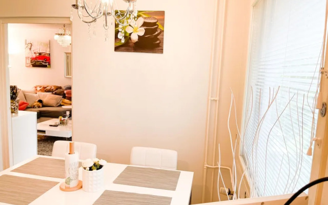 3bed Apartment 18 Mins by Metro to Helsinki Centre