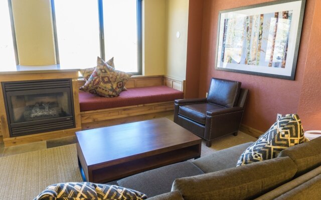 Exquisite Condo, Great for Families, Ski in/out by RedAwning - Save 20% on 7+ Nights!