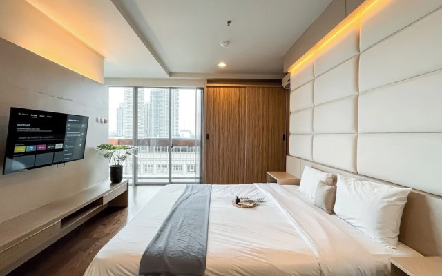 Spacious and Comfy Big Studio Apartment at Kemang Mansion