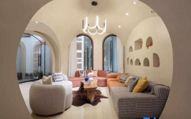 YUJING Yujing Muyanxi Designer Homestay (Sanya West Island Branch)