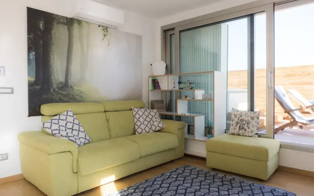 Immerse Yourself in an Idyllic Situation