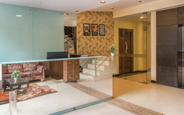 Omatra Hotel Infantry Road