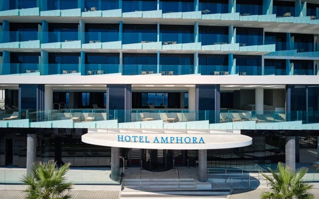 Amphora Hotel