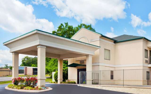 Super 8 by Wyndham Ft. Oglethorpe GA/Chatt TN Area