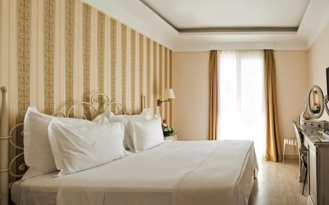Hotel Azimut